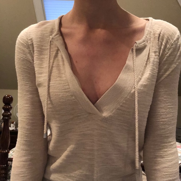 Cute Loft top - Picture 2 of 2